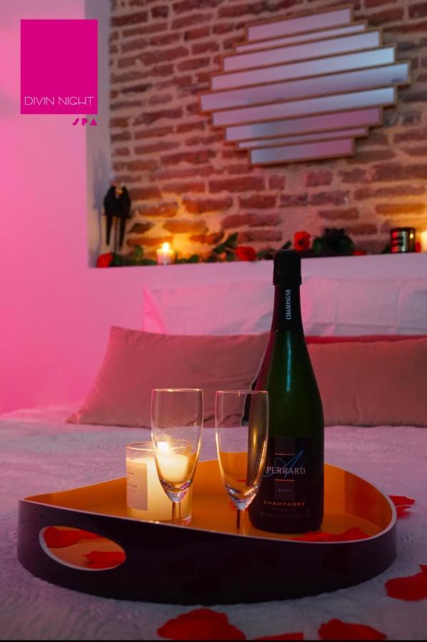 Love Room Avec Jacuzzi Castelsarrasin Kültér fotó